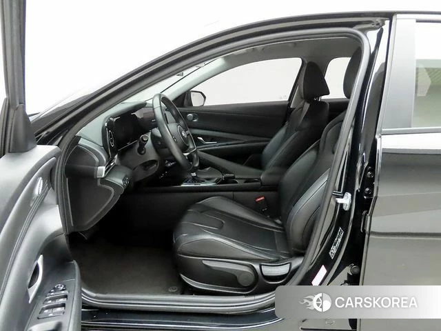 Hyundai Avante Hybrid (CN7) 2021 Черный из Кореи, фото 3
