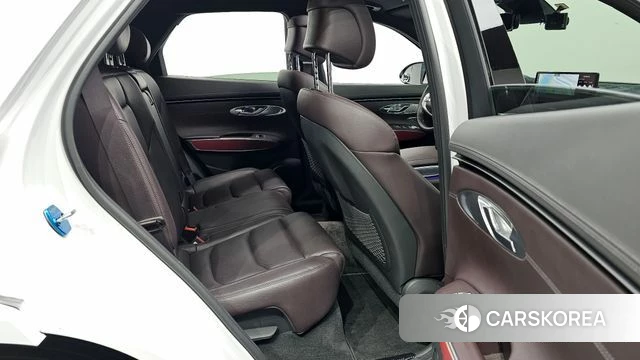 Genesis GV70 2022 Белый из Кореи, фото 3