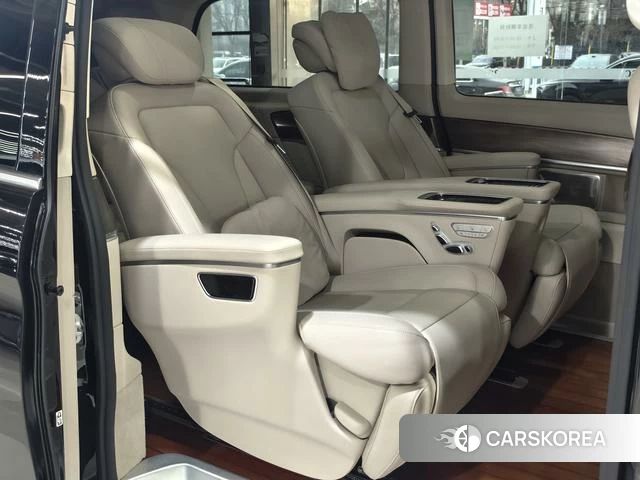Mercedes-Benz V-class 2023 Черный из Китая, фото 3