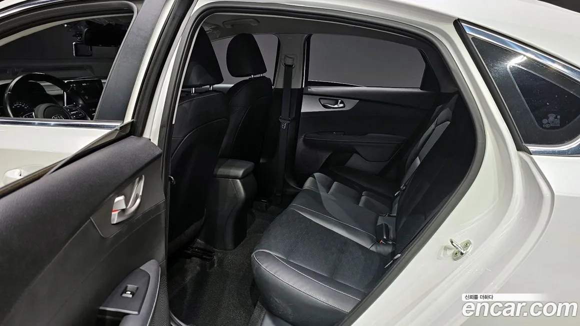 Kia Come New K3 id 1560194 из Кореи 3