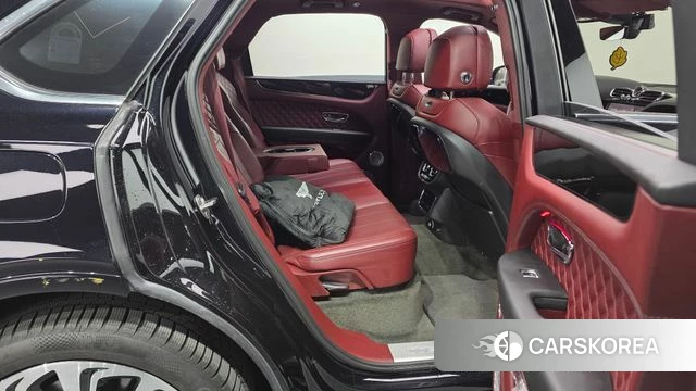 Bentley Bentayga 2023 Черный из Кореи, фото 3