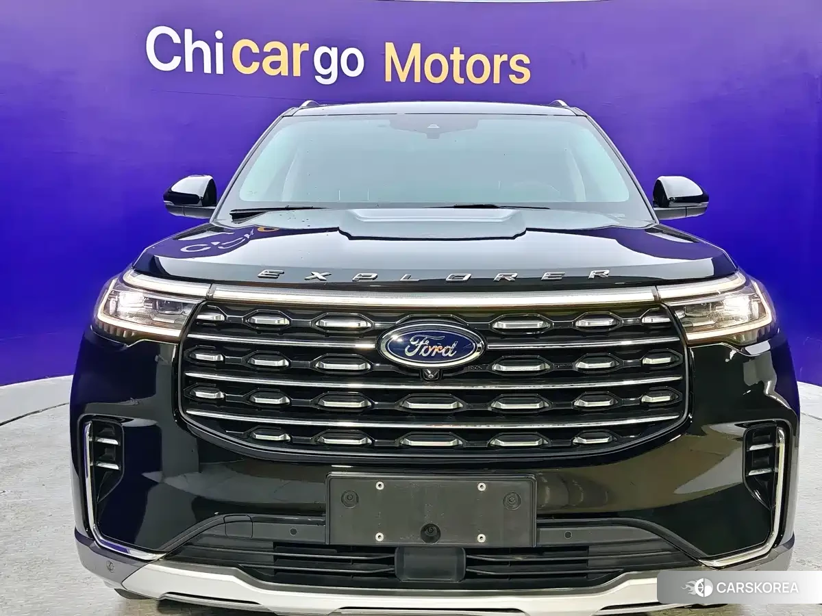 Ford Explorer 2022 Черный из Китая, фото 3