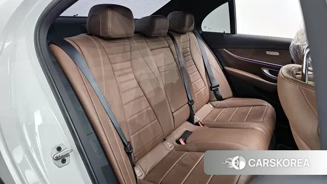 Mercedes-Benz E-Class W213 2021 Белый из Кореи, фото 3