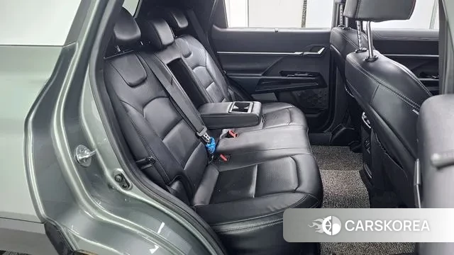 Ssangyong Torres 2023 Темно-зеленый из Кореи, фото 3