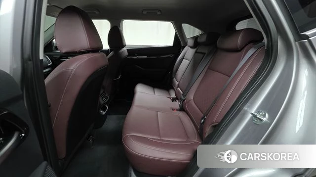 Kia Seltos 2022 Серебряный из Кореи, фото 3