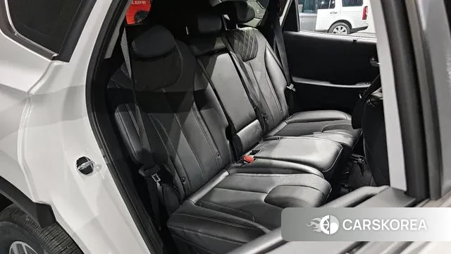 Hyundai The New Santa Fe 2023 Белый из Кореи, фото 3