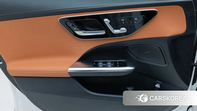 Mercedes-Benz C-Class W206 2025 Белый из Кореи, фото 3