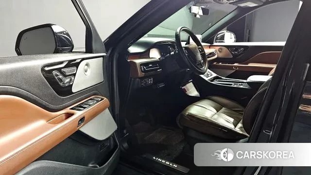 Lincoln Aviator 2nd generation 2022 Синий из Кореи, фото 3