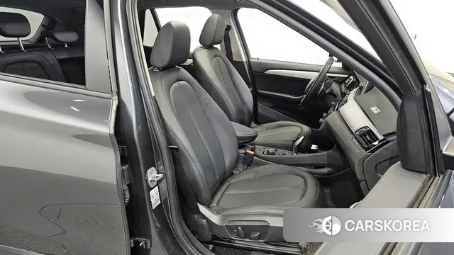 BMW X1 (F48) 2018 Серый из Кореи, фото 3