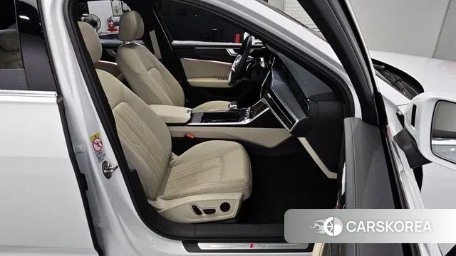 Audi A6 (C8) 2022 Белый из Кореи, фото 3