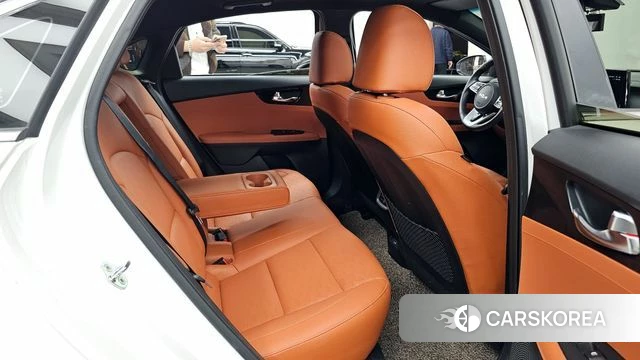 Kia The New K3 2nd generation 2021 Белый из Кореи, фото 3