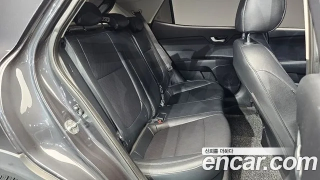 Kia Stonic 2018 Серый из Кореи, фото 3