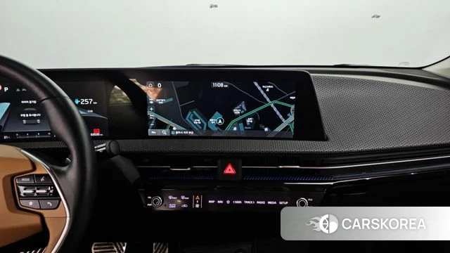 Kia EV6 2023 Черный из Кореи, фото 3