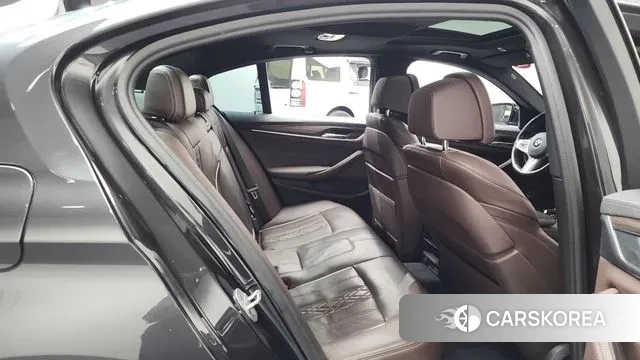 BMW 5 Series (G30) 2020 Серый из Кореи, фото 3