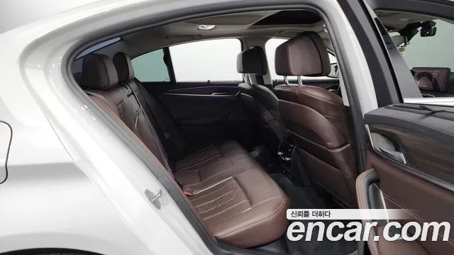 BMW 5 Series (G30) 2022 Белый из Кореи, фото 3