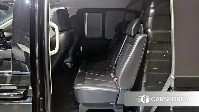 Hyundai Staria 2022 Черный из Кореи, фото 3