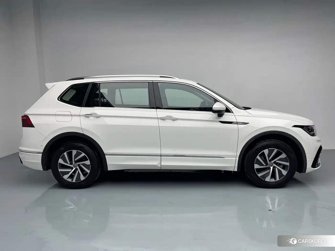 Volkswagen Tiguan L 2022 Белый из Китая, фото 3