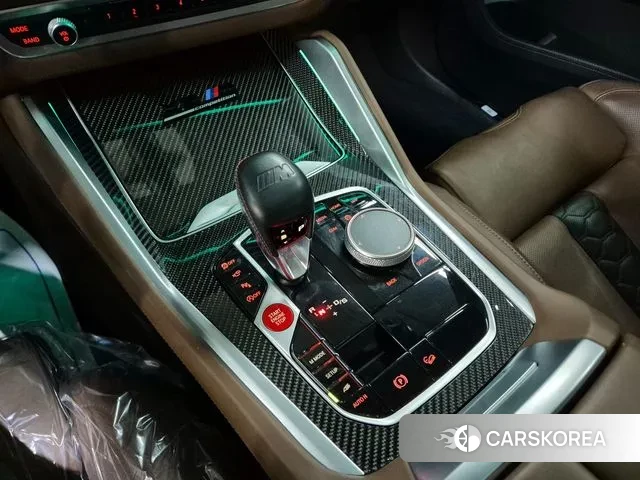 BMW X5M (G05) 2023 Черный из Кореи, фото 3