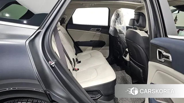 Kia Sportage 5th Generation Hybrid 2023 Серый из Кореи, фото 3