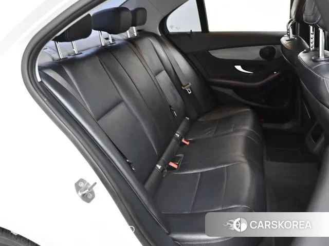 Mercedes-Benz C-Class W205 2018 Белый из Кореи, фото 3