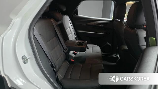 Chevrolet (GM Daewoo) The New Trail Blazer 2024 Белый из Кореи, фото 3