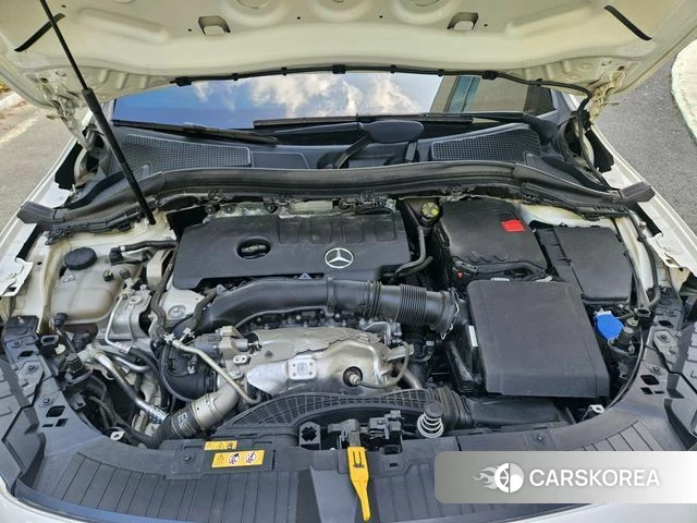Mercedes-Benz GLA - Class H247 2023 Белый из Кореи, фото 3