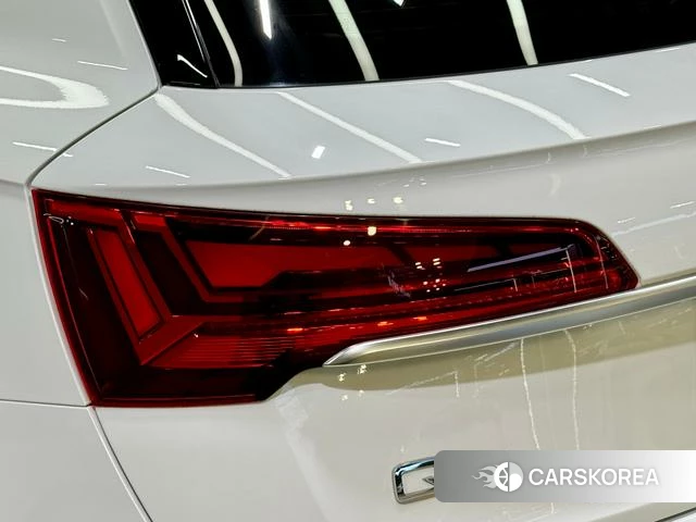 Audi Q5L 2022 Белый из Китая, фото 3