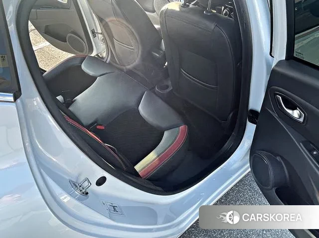 Renault Korea (Samsung) Clio 2018 Белый из Кореи, фото 3