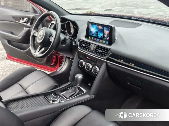 Mazda CX-4 2023 Красный из Китая, фото 3