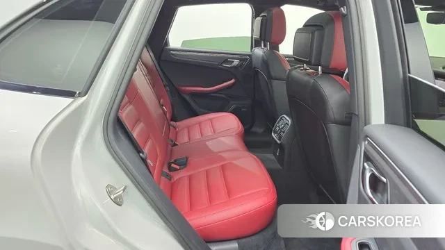 Porsche Macan 2023 Серебристо-серый из Кореи, фото 3