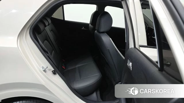 Kia Morning Urban (JA) 2023 Жемчужный цвет из Кореи, фото 3