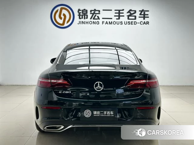 Mercedes-Benz E-class (imported) 2022 Зеленый из Китая, фото 3