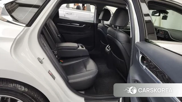 Hyundai Grandeur IG 2018 Белый из Кореи, фото 3