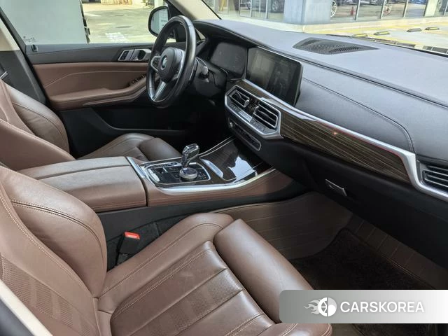 BMW X5 (imported) 2021 Черный из Китая, фото 3