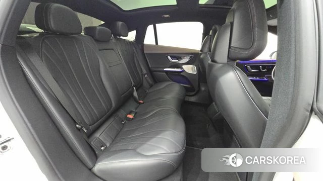 Mercedes-Benz EQE V295 2023 Белый из Кореи, фото 3