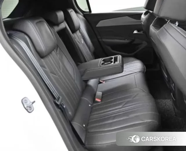 Peugeot 308 Third generation 2023 Белый из Кореи, фото 3