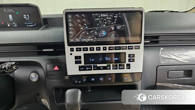 Hyundai Staria 2023 Белый из Кореи, фото 3