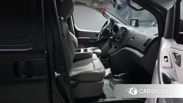 Hyundai The New Grand Starex 2018 Черный из Кореи, фото 3