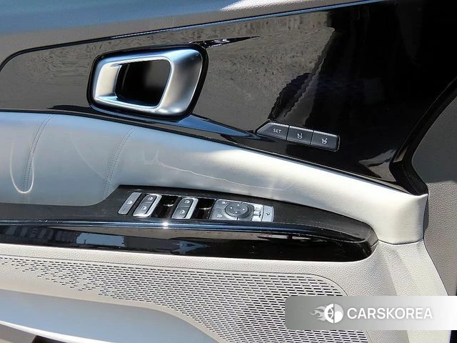 Kia Carnival 4th generation 2023 Черный из Кореи, фото 3