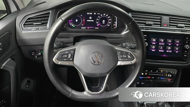Volkswagen Tiguan second Generation 2021 Белый из Кореи, фото 3