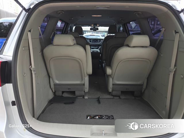 Kia All New Carnival 2018 Серебряный из Кореи, фото 3
