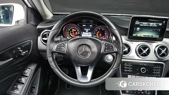 Mercedes-Benz GLA-Class X156 2018 Белый из Кореи, фото 3