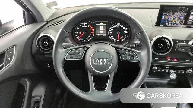 Audi New A3 2018 Белый из Кореи, фото 3