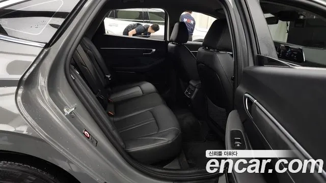 Hyundai Sonata (DN8) 2021 Серебристо-серый из Кореи, фото 3