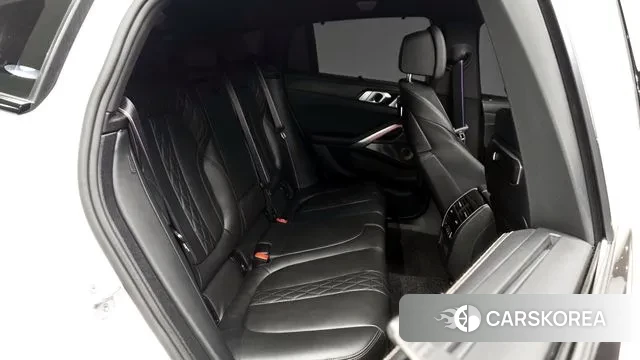 BMW X6 (G06) 2024 Белый из Кореи, фото 3