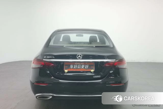 Mercedes-Benz E-class 2023 Черный из Китая, фото 3