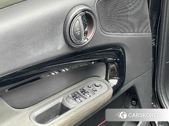 Mini Cooper S Countryman 2022 Черный из Кореи, фото 3