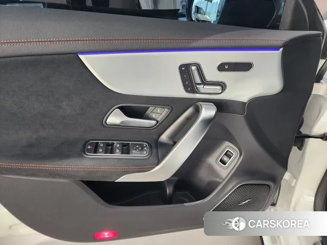 Mercedes-Benz CLA-Class C118 2025 Белый из Кореи, фото 3