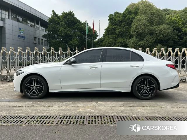Mercedes-Benz Class C 2024 Белый из Китая, фото 3