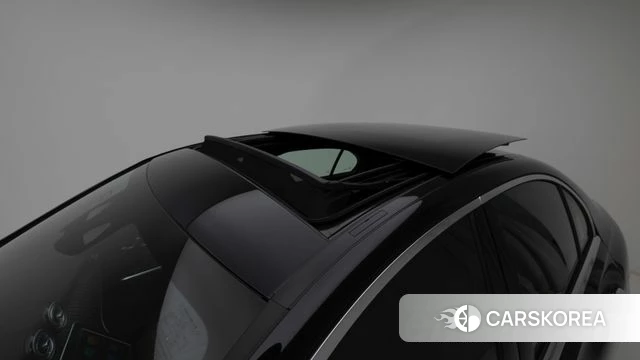 Mercedes-Benz C-Class W206 2025 Черный из Кореи, фото 3